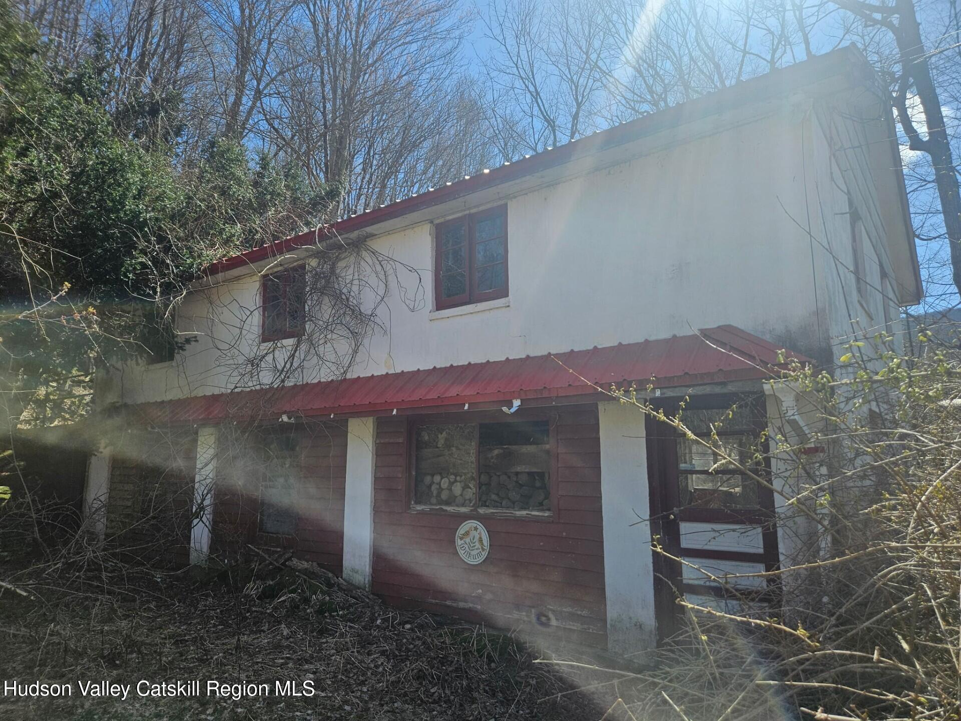 2374 River Road Downsville, NY 13755 - Photo 9 of 10 Garage Close Up