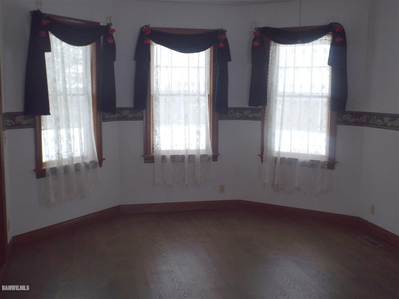 3426 East Albrecht Road Elizabeth, IL 61028 - Photo 9 of 29 Gallery Image 9