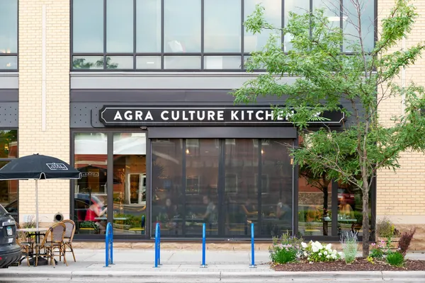 $775,000 | 878 Mississippi River Boulevard South, St. Paul, MN 55116