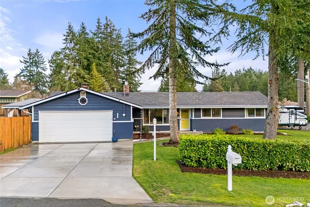 $589,950 | 11921 Farwest Drive Southwest, Lakewood, WA 98498