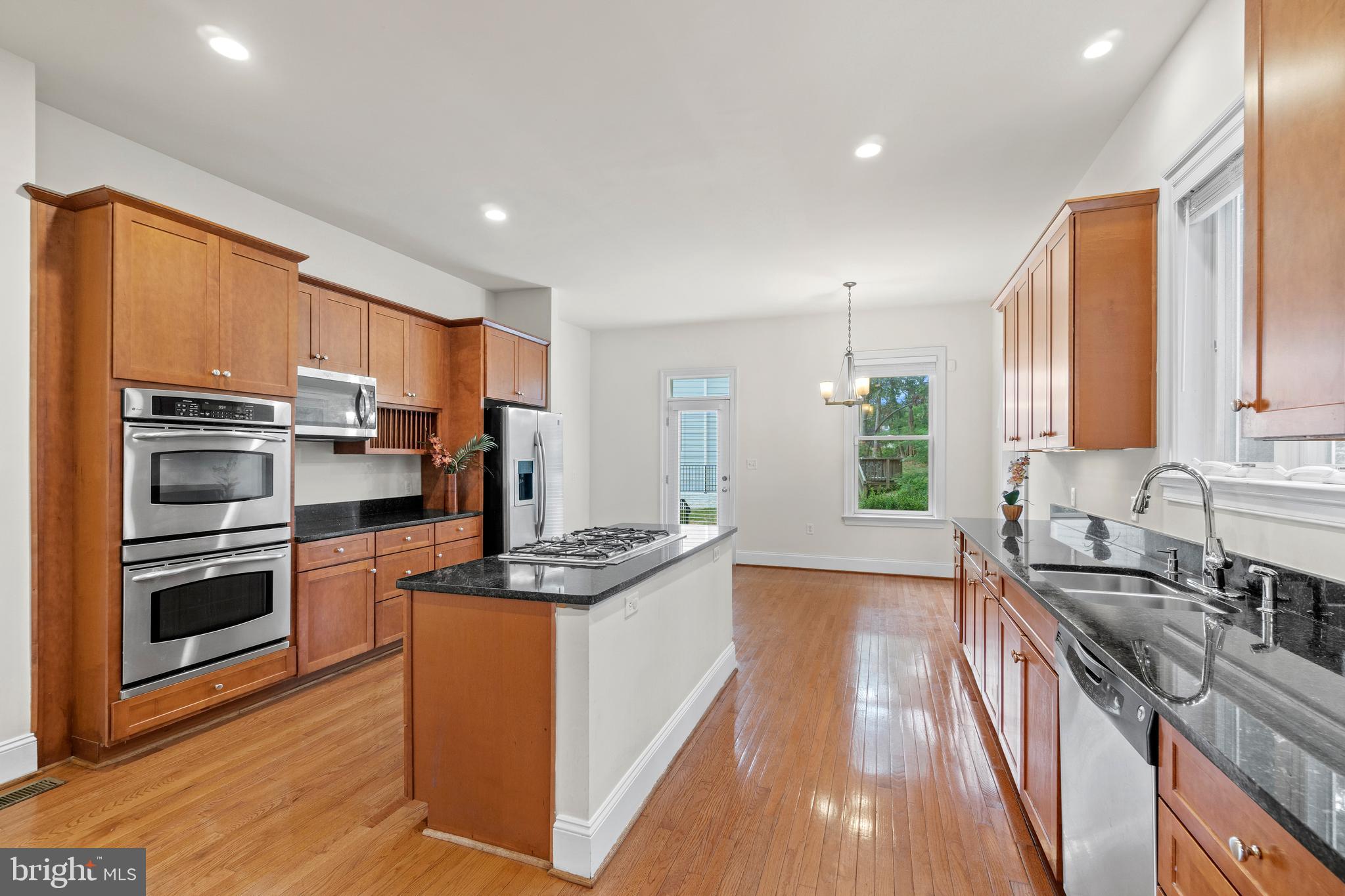 8104 Maya Court Vienna, VA 22182 - Photo 12 of 48