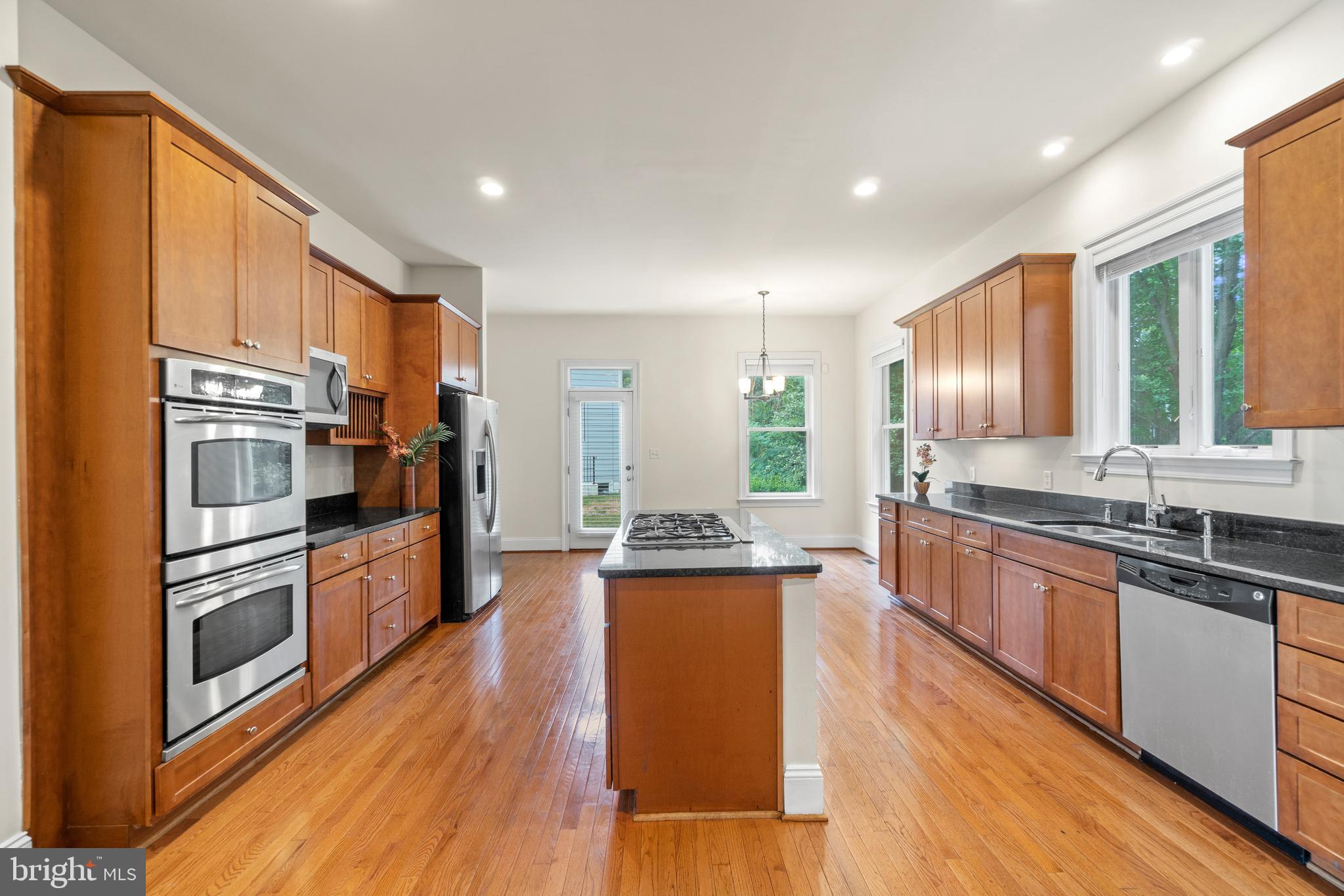 8104 Maya Court Vienna, VA 22182 - Photo 15 of 48
