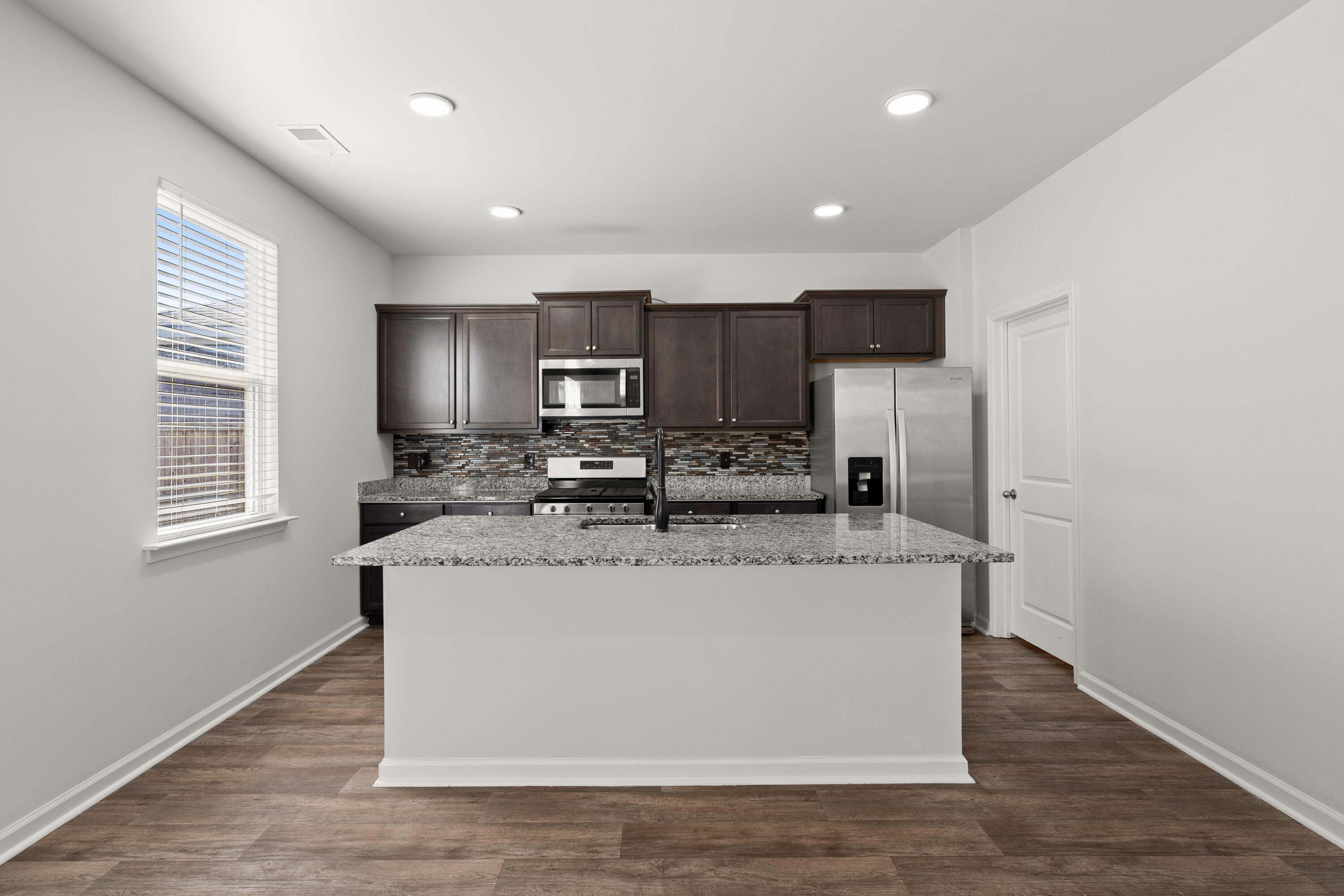 337 Bering Lane Summerville, SC 29486 - Photo 19 of 61 20