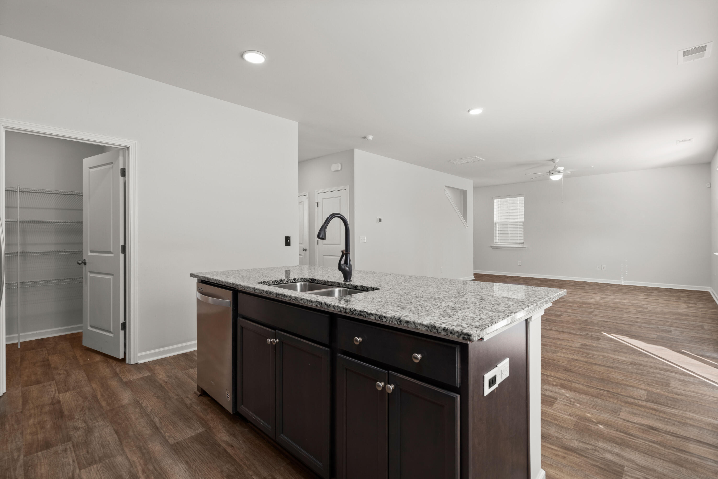 337 Bering Lane Summerville, SC 29486 - Photo 24 of 61 25