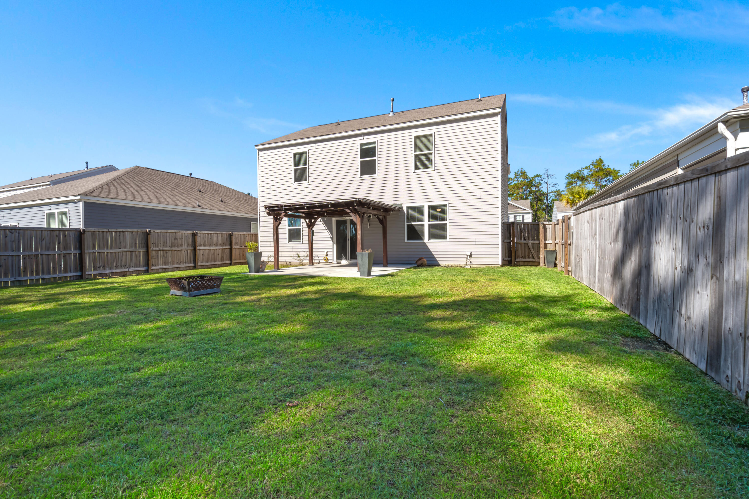 337 Bering Lane Summerville, SC 29486 - Photo 47 of 61 46