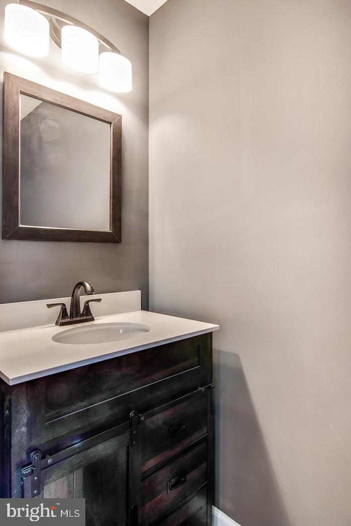 36 Valley Road Levittown, PA 19057 - Photo 16 of 33 Gallery Image 16