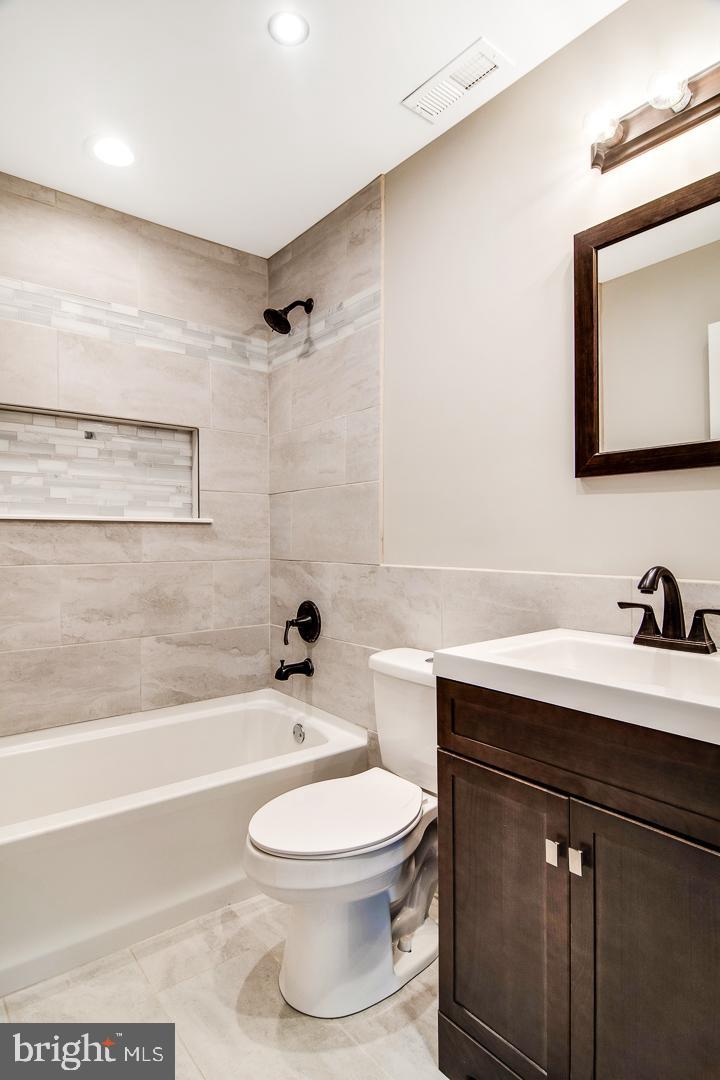 36 Valley Road Levittown, PA 19057 - Photo 25 of 33 Gallery Image 25