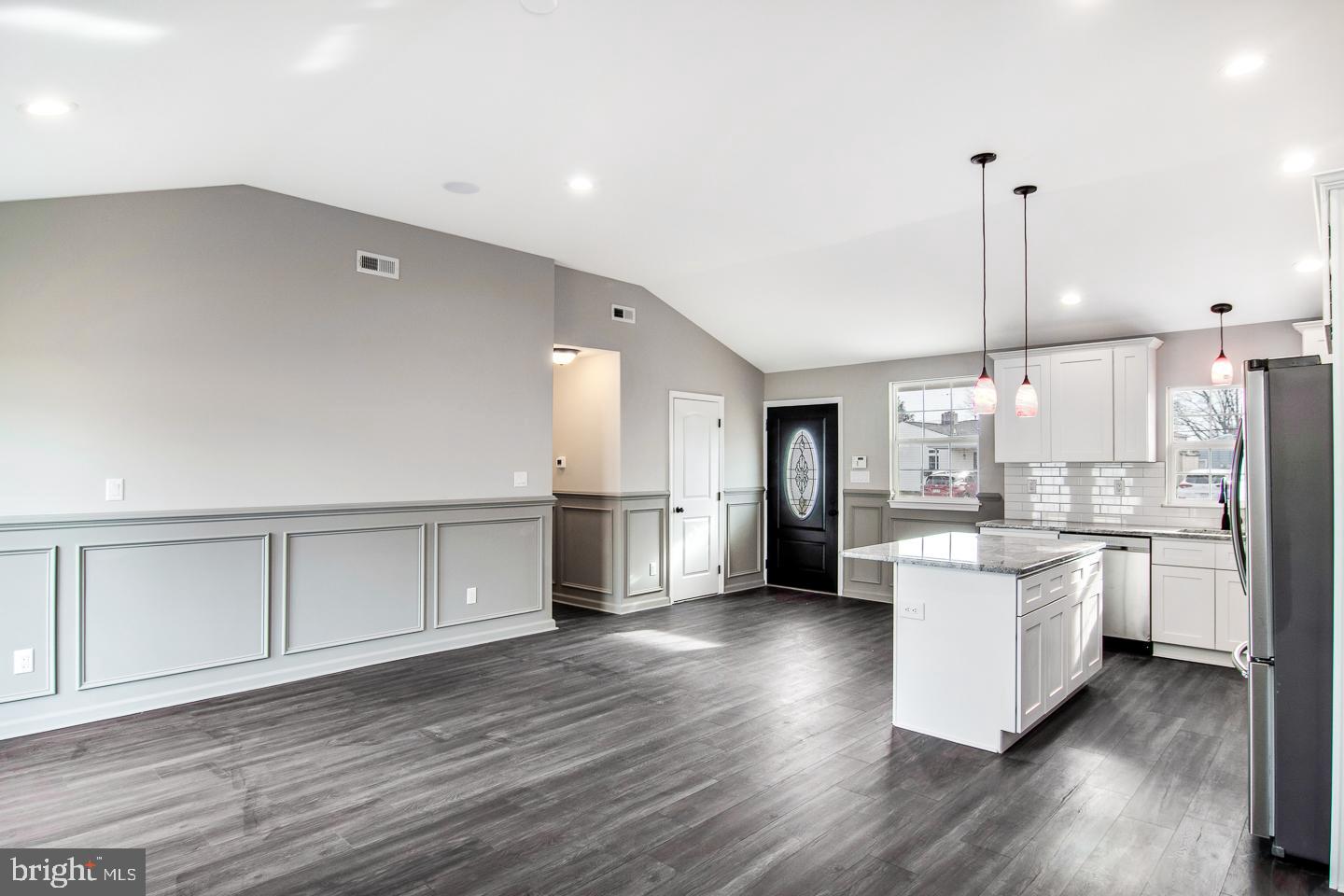 36 Valley Road Levittown, PA 19057 - Photo 7 of 33 Gallery Image 7