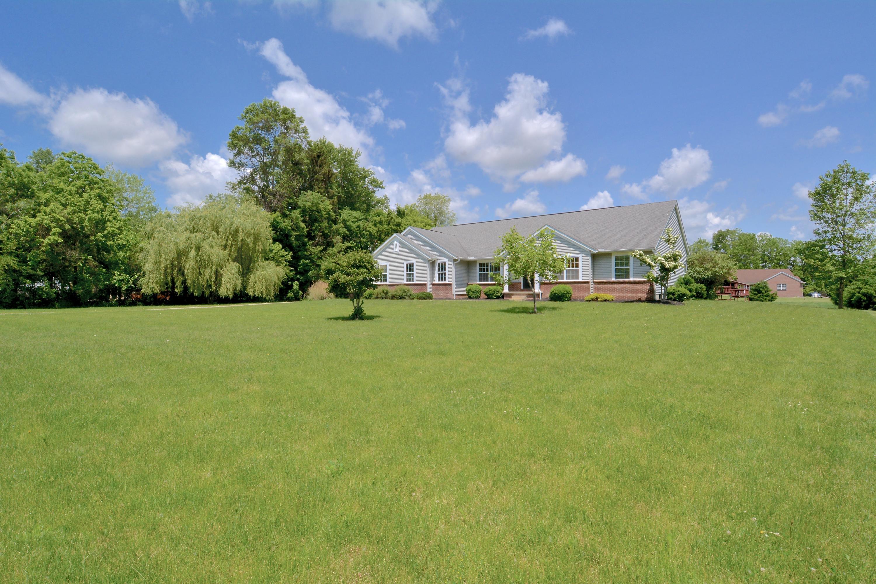725 Kingsbury Road Delaware, OH 43015 - Photo 2 of 48