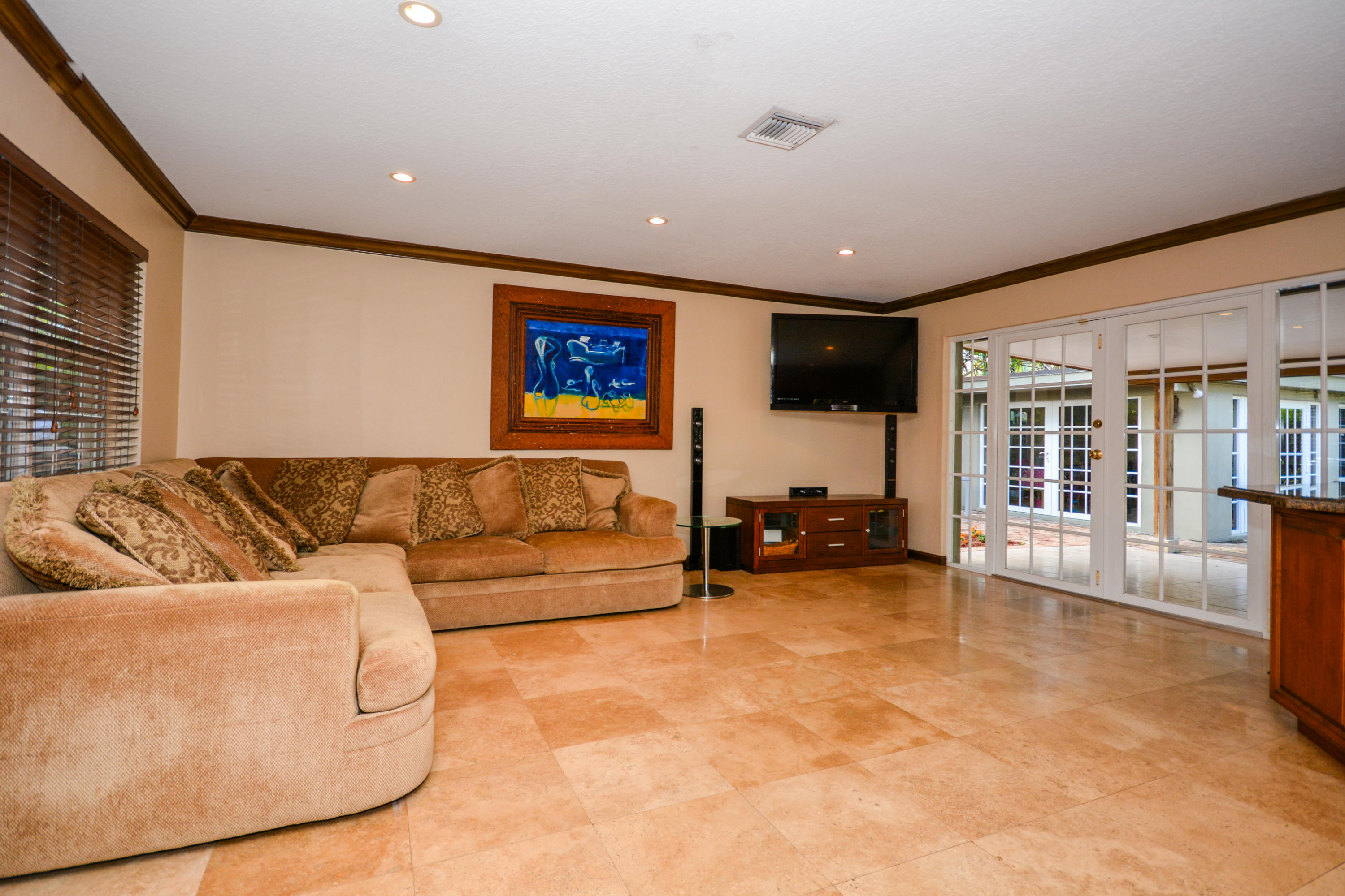 225 Northeast 4th Street Boca Raton, FL 33432 - Photo 12 of 22 Great Room