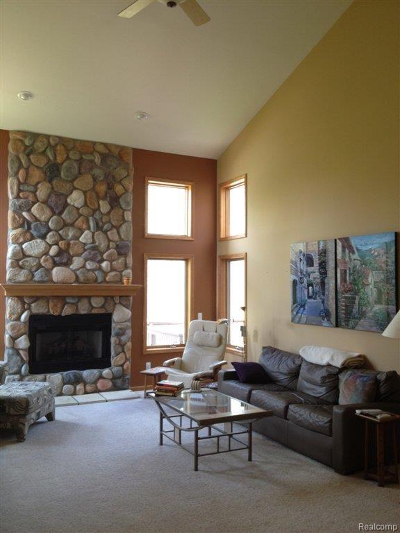 2790 Black Eagle Ridge Howell, MI 48843 - Photo 9 of 16 Great Room.jpg