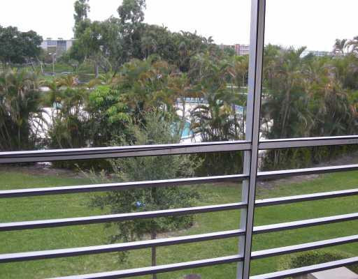 202 Mansfield East, Unit E Boca Raton, FL 33434 - Photo 10 of 16 Land/Lot