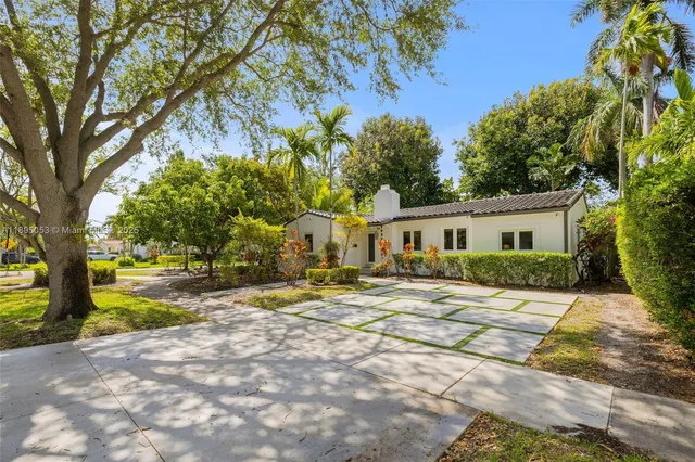 $7,500 | 90 Northeast 106th Street, Miami Shores, FL 33138