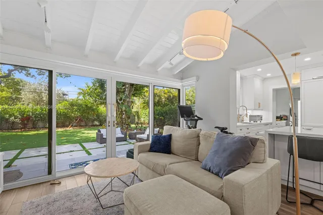 $7,500 | 90 Northeast 106th Street, Miami Shores, FL 33138