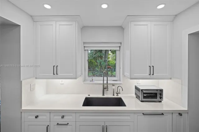 $7,500 | 90 Northeast 106th Street, Miami Shores, FL 33138