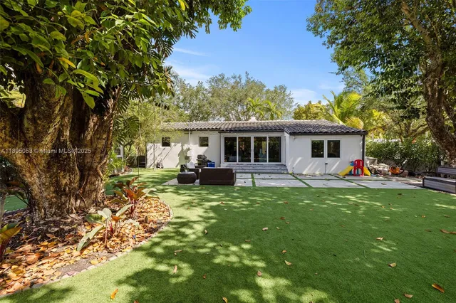 $7,500 | 90 Northeast 106th Street, Miami Shores, FL 33138