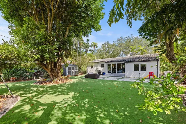 $7,500 | 90 Northeast 106th Street, Miami Shores, FL 33138