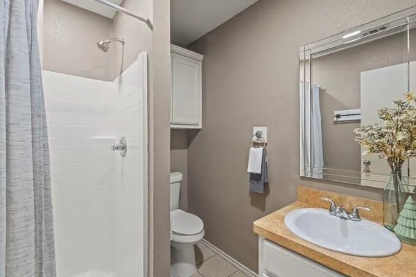 $194,900 | 914 South Chatfield Street, Ennis, TX 75119