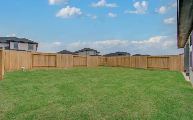 $2,100 | 3803 Zoeys Way, Fulshear, TX 77423