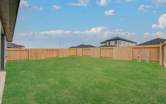 $2,100 | 3803 Zoeys Way, Fulshear, TX 77423