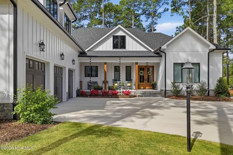 $1,785,000 | 28 East Augusta Lane, Southern Pines, NC 28387