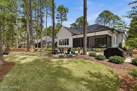 $1,785,000 | 28 East Augusta Lane, Southern Pines, NC 28387