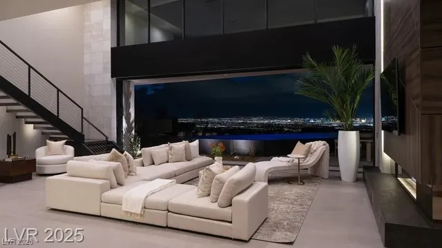 $12,600,000 | 12 Chisel Crest Court, Henderson, NV 89012