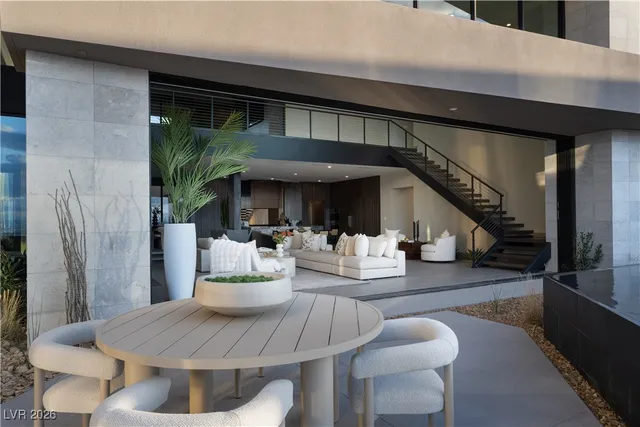 $12,600,000 | 12 Chisel Crest Court, Henderson, NV 89012