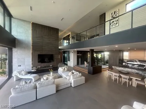 $12,600,000 | 12 Chisel Crest Court, Henderson, NV 89012