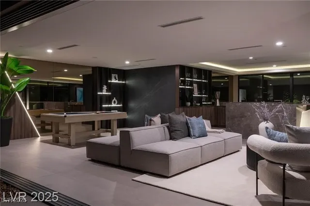 $12,600,000 | 12 Chisel Crest Court, Henderson, NV 89012