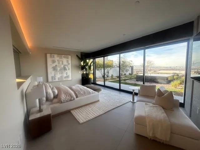 $12,600,000 | 12 Chisel Crest Court, Henderson, NV 89012