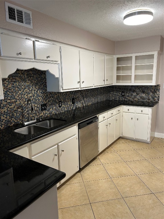 20333 Fieldtree Drive Humble, TX 77338 - Photo 4 of 23 a kitchen with granite countertop a sink a stove and cabinets