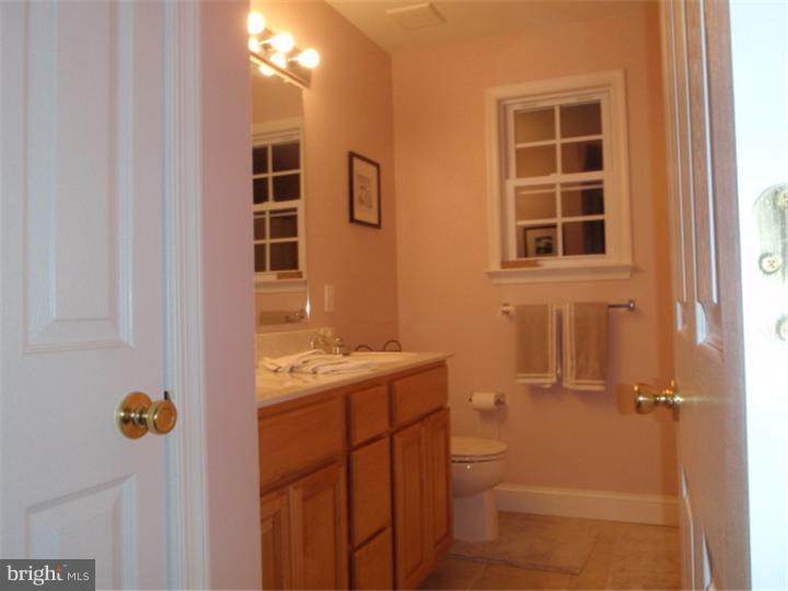 267 Earnest Garton Road Alloway, NJ 08302 - Photo 14 of 17 Bathroom