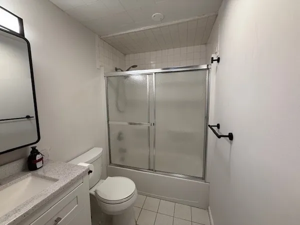 $2,700 | 14 Cutter Street, Unit 1, Waltham, MA 02453