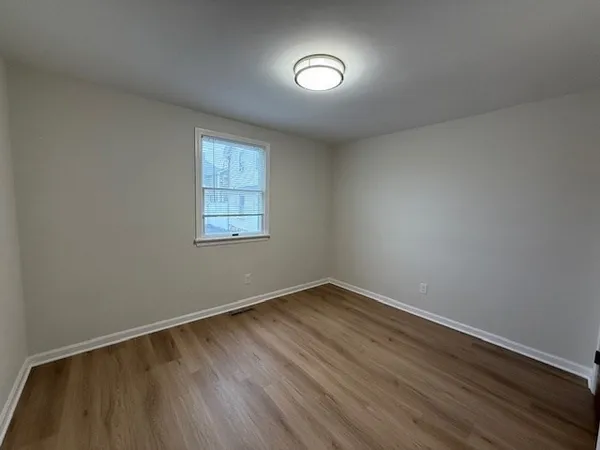 $2,700 | 14 Cutter Street, Unit 1, Waltham, MA 02453