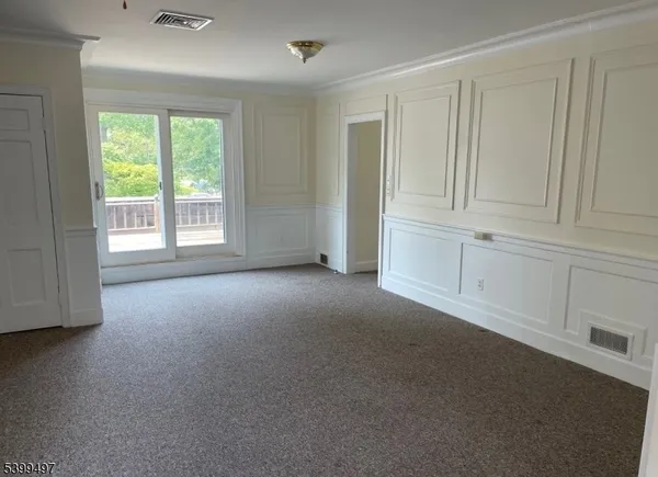 $2,900 | 203 Lawrence Avenue, Unit 1, Westfield, NJ 07090