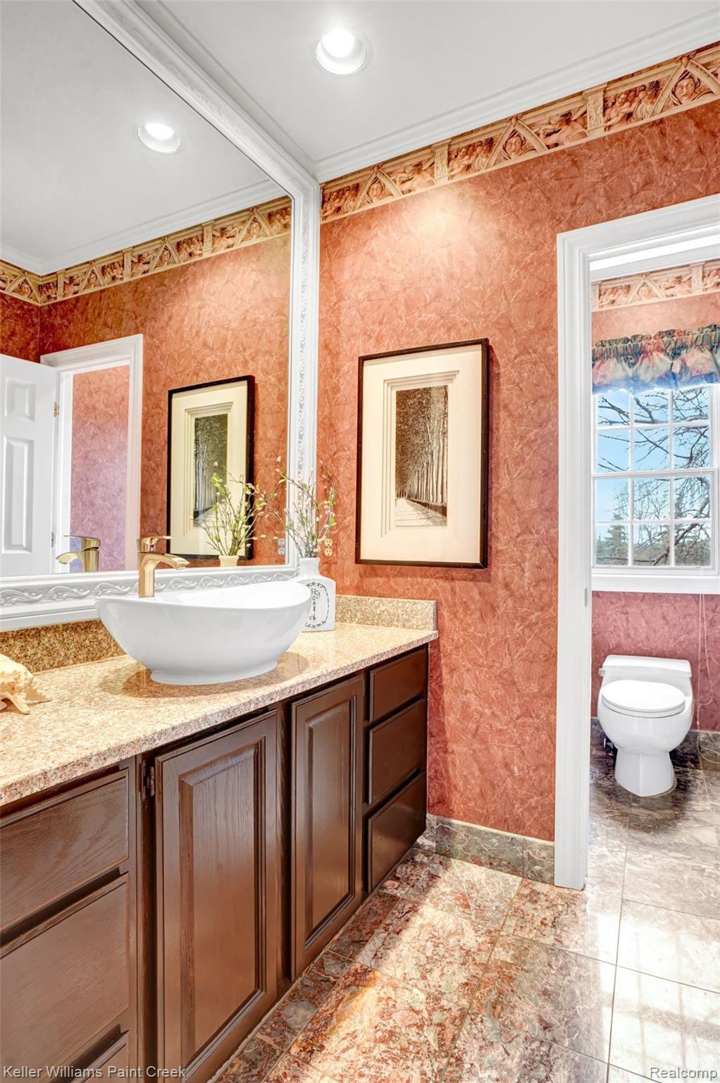5678 Murfield Drive Rochester, MI 48306 - Photo 32 of 62 Main Level Half Bath
