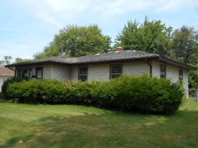 1080 Drexel Road Muskegon, MI 49441 - Photo 2 of 18 263-467091 Front Right