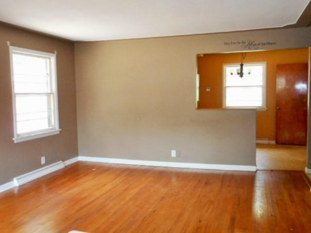 1080 Drexel Road Muskegon, MI 49441 - Photo 9 of 18 263-467091 Living Room (2)