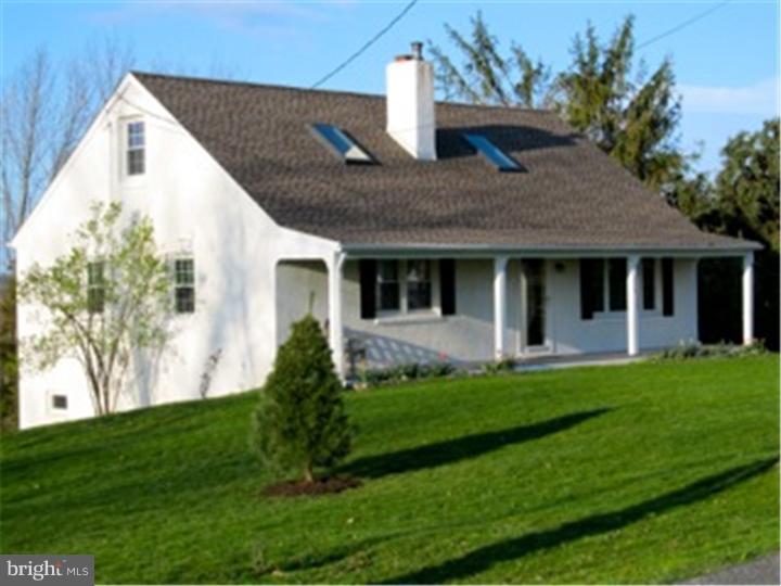 240 Mapleflower Road Glenmoore, PA 19343 - Photo 2 of 25 Exterior Front
