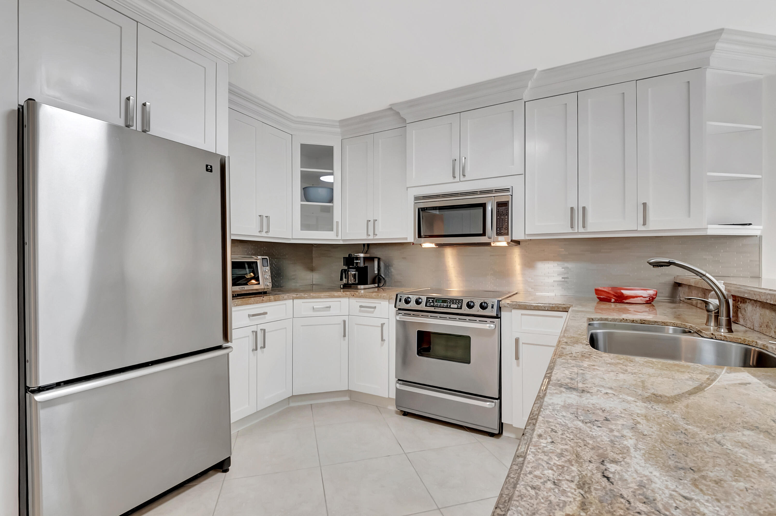 7464 Bondsberry Court Boca Raton, FL 33434 - Photo 3 of 67 DSC_4077