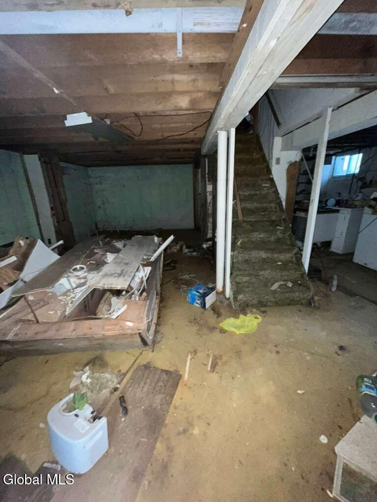 72 Cordell Road Colonie, NY 12304 - Photo 16 of 26 PHOTO-2025-12-05-07-26-14