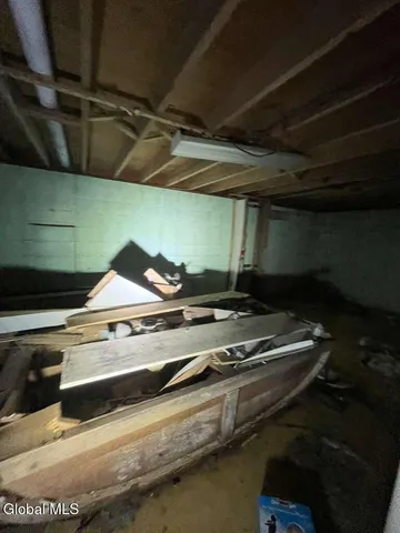 $199,999 | 72 Cordell Road, Colonie, NY 12304