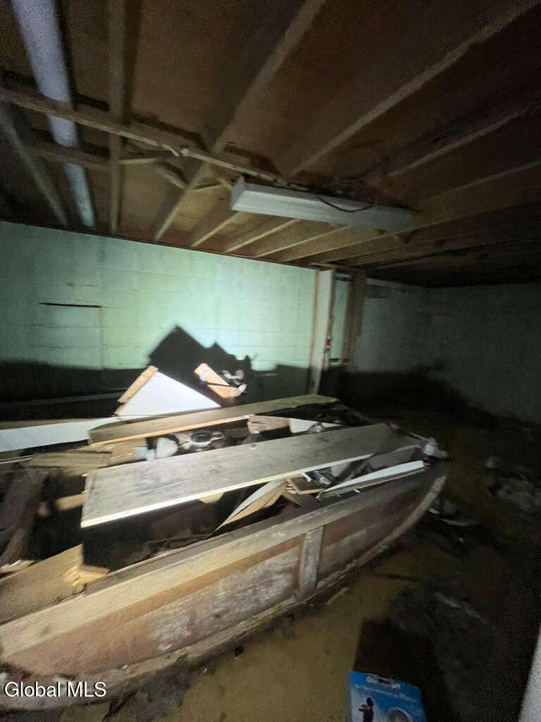 72 Cordell Road Colonie, NY 12304 - Photo 23 of 26 PHOTO-2025-12-05-07-26-19