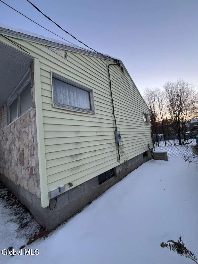 72 Cordell Road Colonie, NY 12304 - Photo 25 of 26 PHOTO-2025-12-05-07-27-23 2