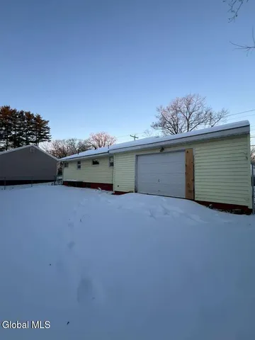 $199,999 | 72 Cordell Road, Colonie, NY 12304