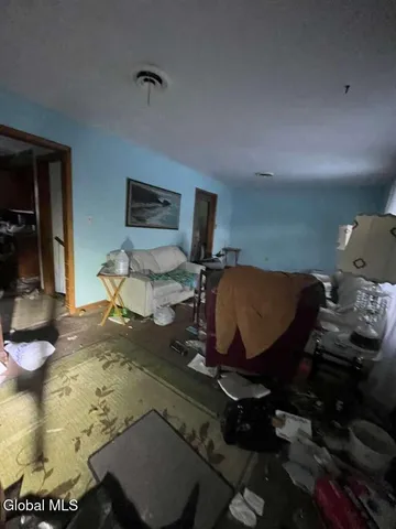 $199,999 | 72 Cordell Road, Colonie, NY 12304