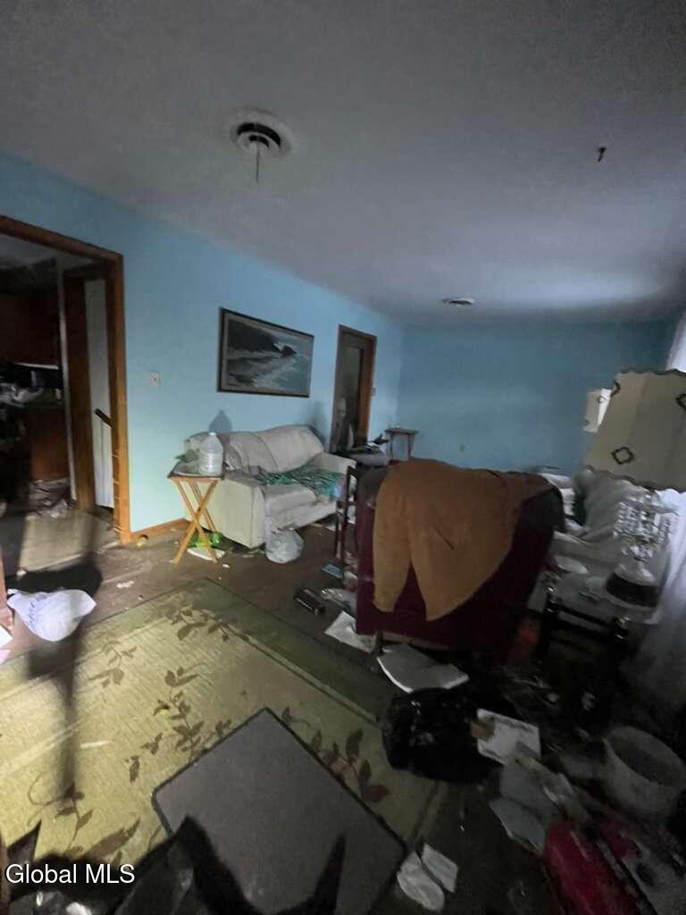 72 Cordell Road Colonie, NY 12304 - Photo 9 of 26 PHOTO-2025-12-05-07-27-19