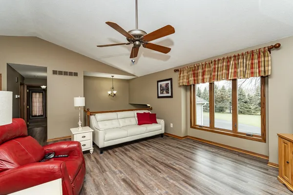 $520,000 | 745 Treetop Lane Southwest, Oronoco, MN 55960