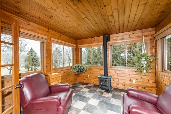 $520,000 | 745 Treetop Lane Southwest, Oronoco, MN 55960